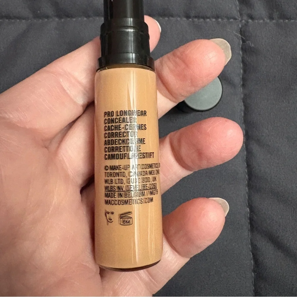 MAC Cosmetics Pro Longwear Concealer in NW30 - NIB